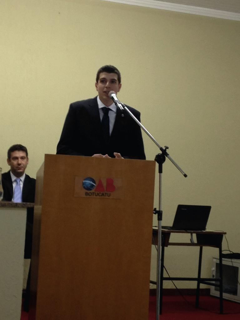 Izaias Colino participa de ato de desagravo da OAB e comemora lei sobre prerrogativas